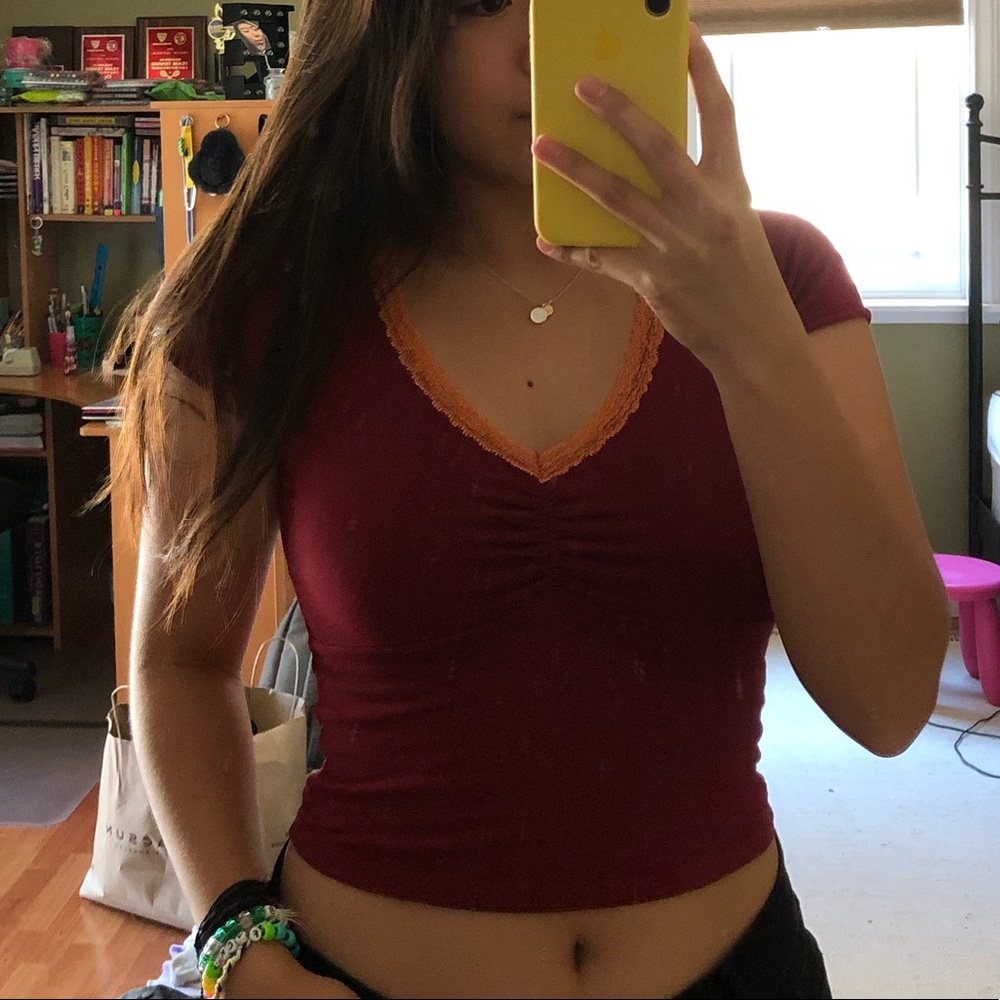 Brandy Melville Gina Top